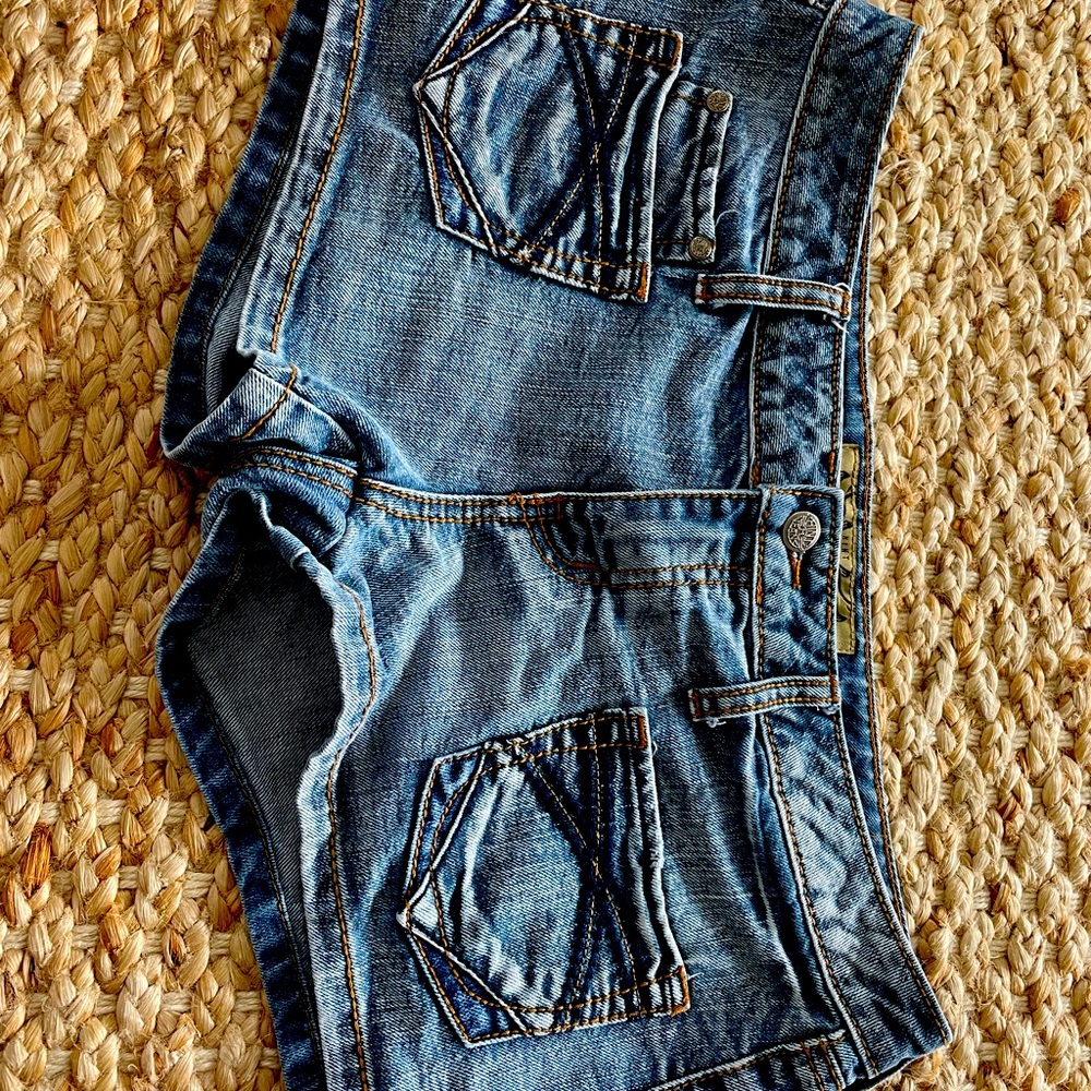 Hint of Mint Jean short shorts size 11